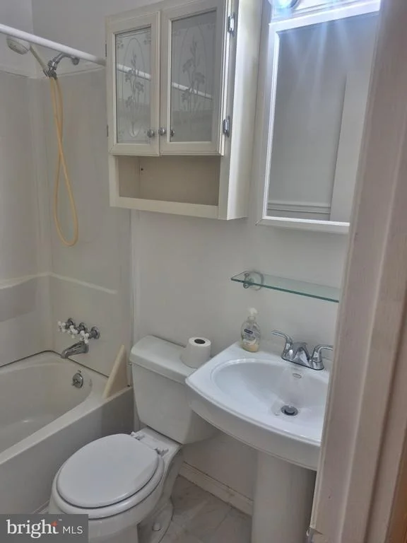 Photo of 10504 MULLIKIN DRIVE