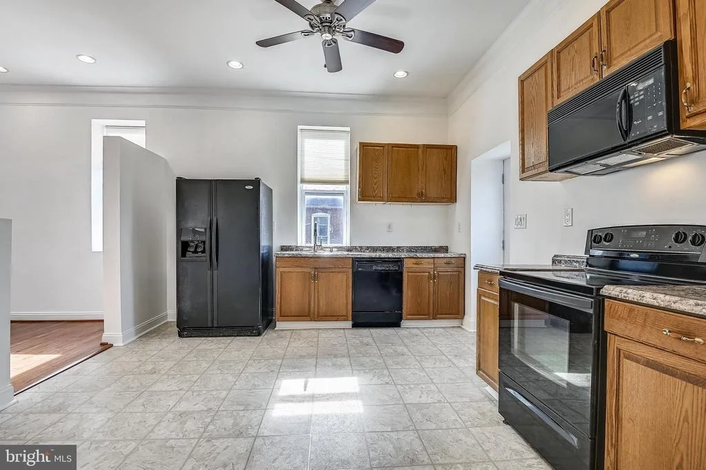 Photo of 2300 FAIRMOUNT ROAD