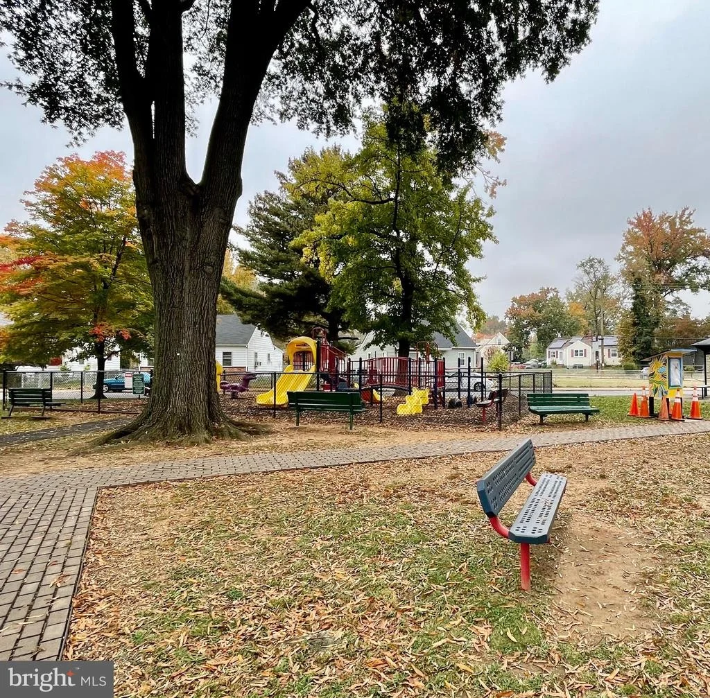 Photo of 3111 ARUNDEL ROAD