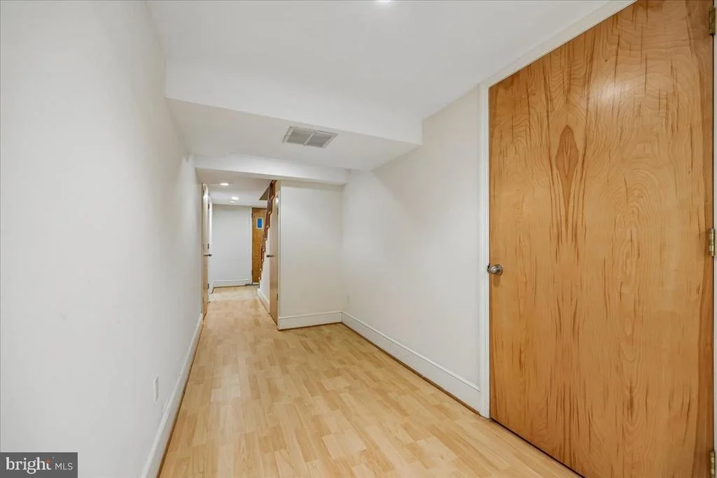 Photo of 1212 WOODSIDE PARKWAY