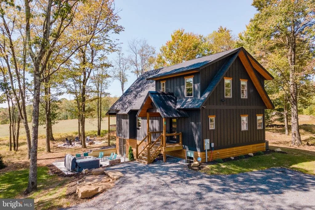 Photo of 36 IRWIN WAY