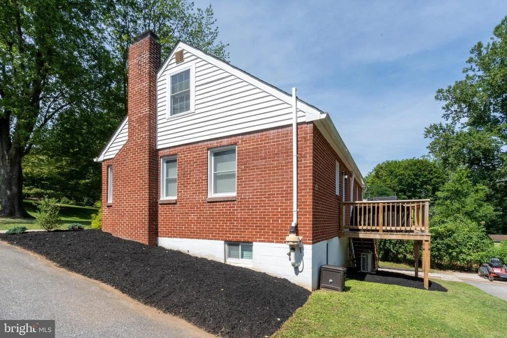 Photo of 130 SMITH AVENUE