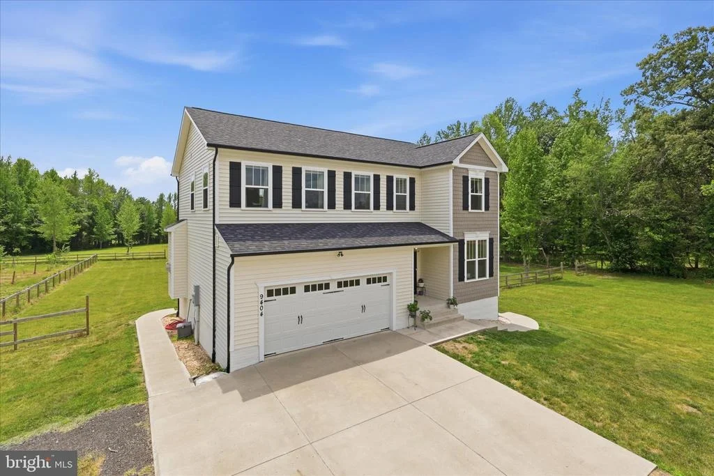 Photo of 9404 ROBERT E LEE DRIVE