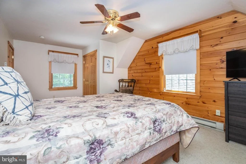 Photo of 302 OAK WAY ROAD