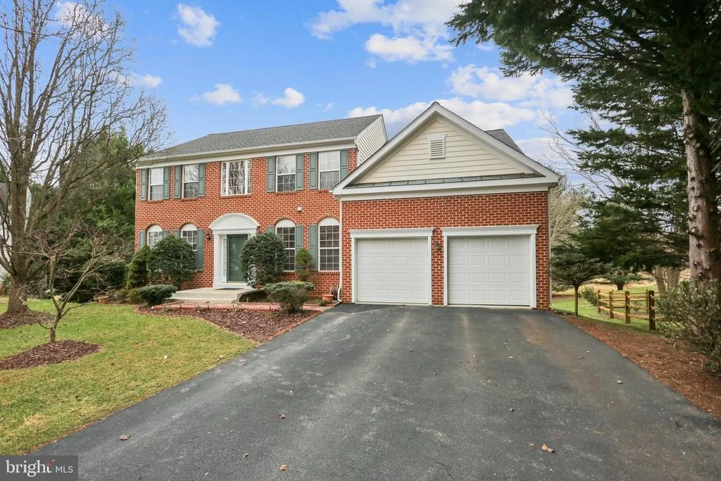 Photo of 8203 STRINGFELLOW PLACE