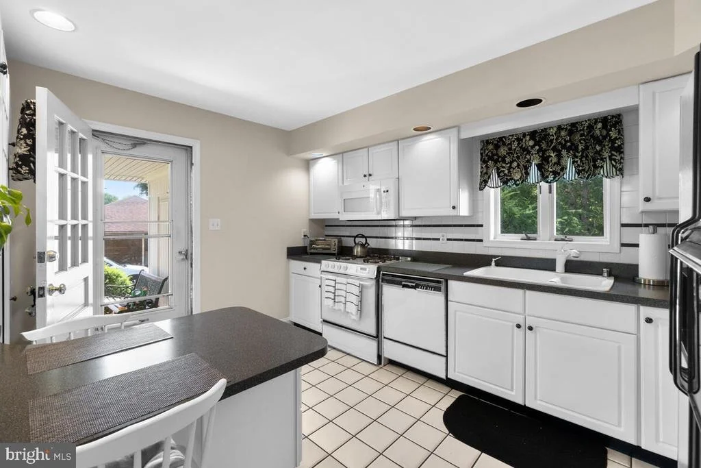Photo of 3324 LLEWELLYN FIELD ROAD