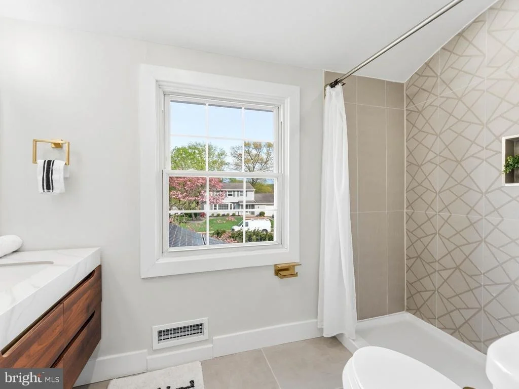 Photo of 206 RAMBLEWOOD