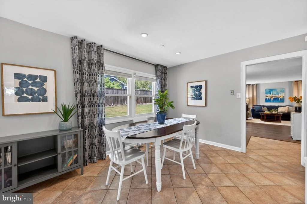Photo of 3905 CARVEL LANE