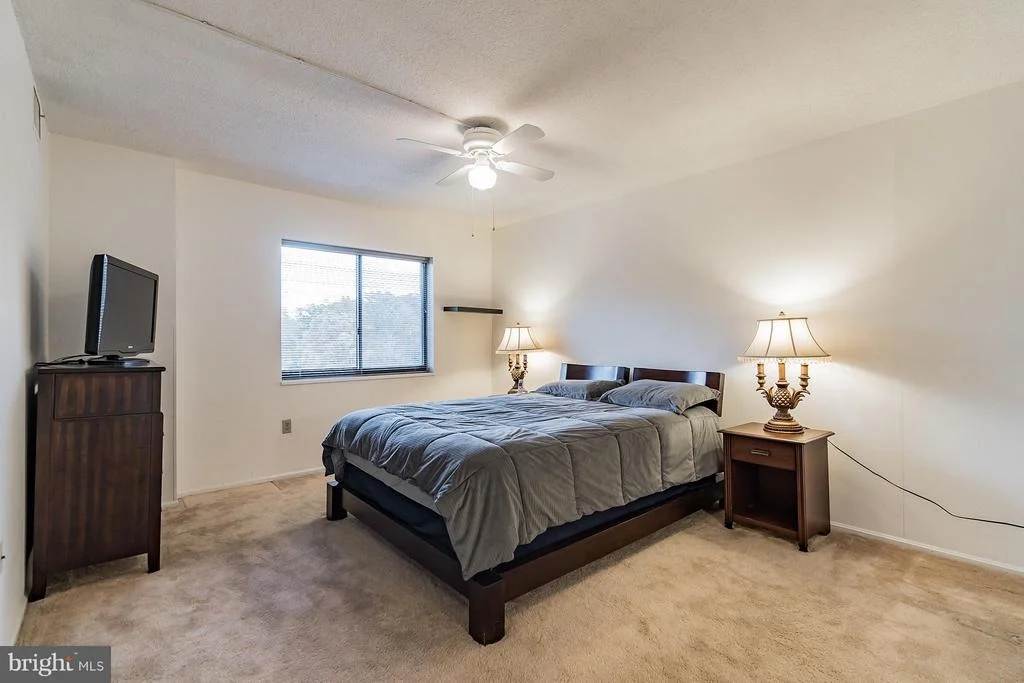 Photo of Unit 1509 at 15101 INTERLACHEN DRIVE