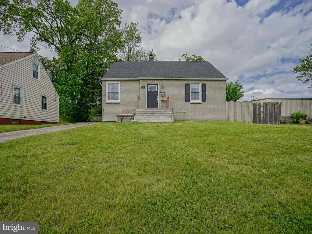 Photo of 35 SAINT CHARLES PLACE