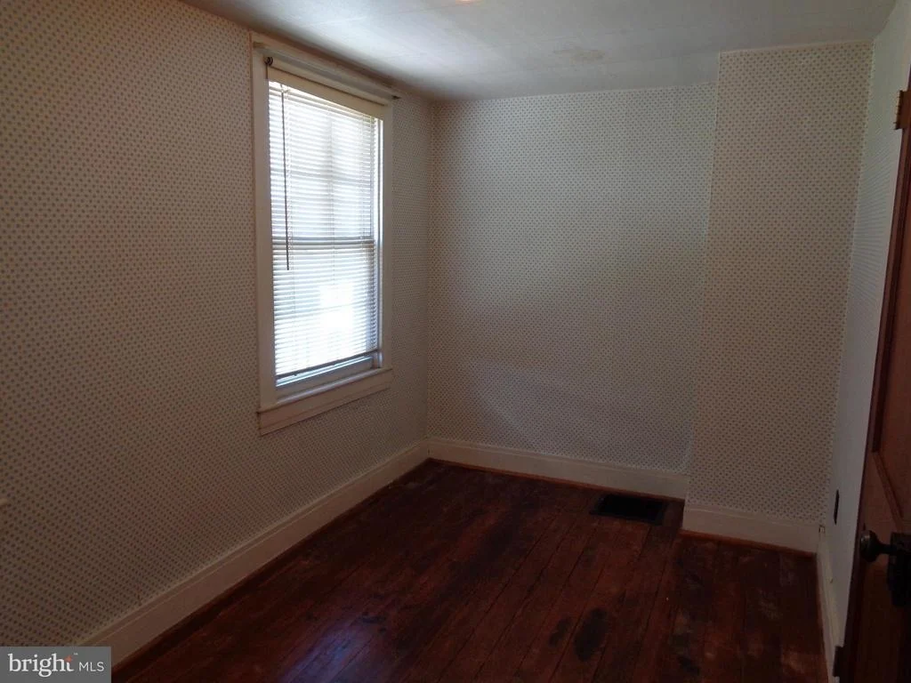 Photo of 9023 WALNUT STREET