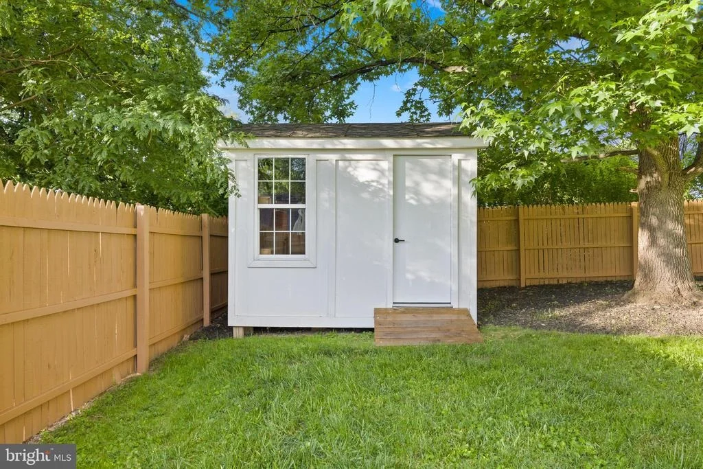 Photo of 12717 HOLDRIDGE ROAD
