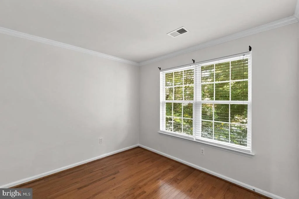 Photo of 10012 JUNIPER DRIVE