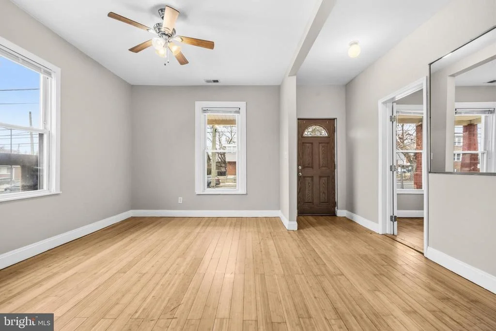 Photo of 809 EASTERN AVENUE