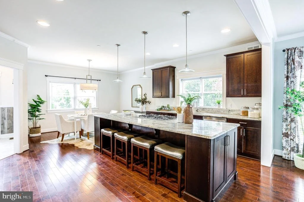 Photo of 614 N BENTZ STREET N