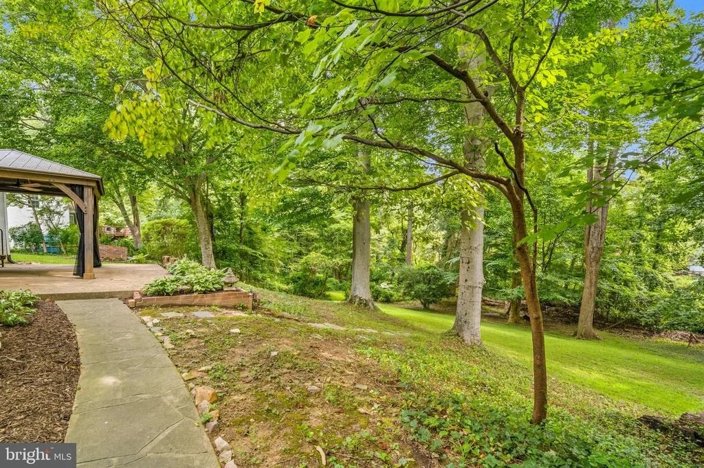 Photo of 5313 ATLEE PLACE
