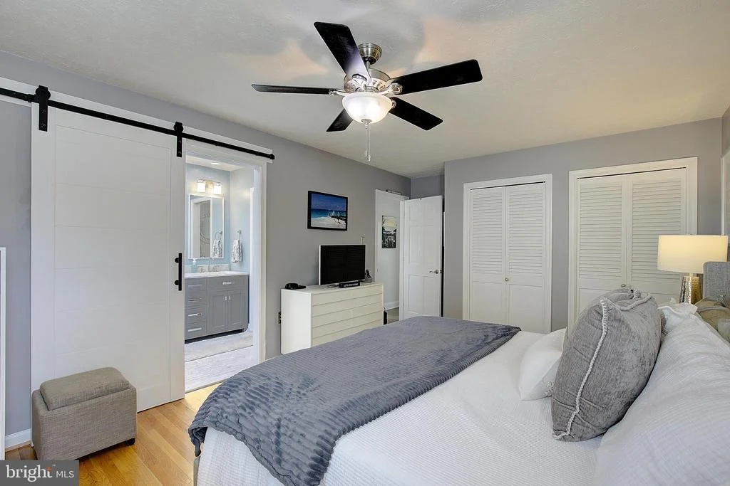Photo of 1164 OAK VIEW DRIVE