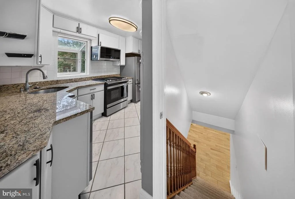 Photo of 2712 NEWTON STREET