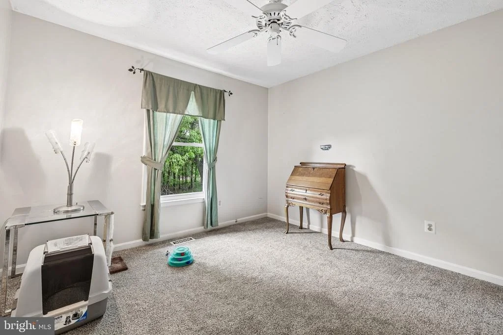 Photo of 592 EASON DRIVE