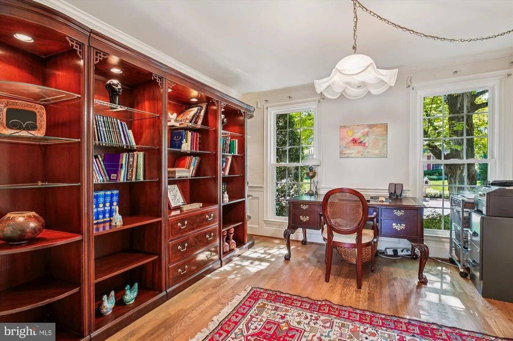 Photo of 9537 FOX HOLLOW
