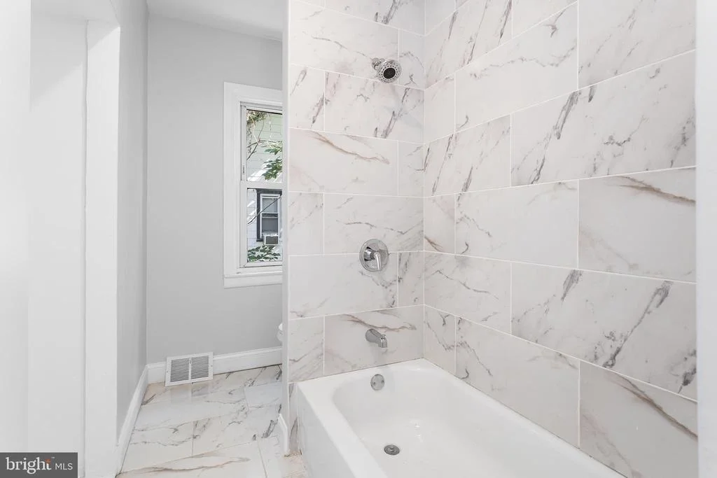 Photo of 623 W 3RD STREET W