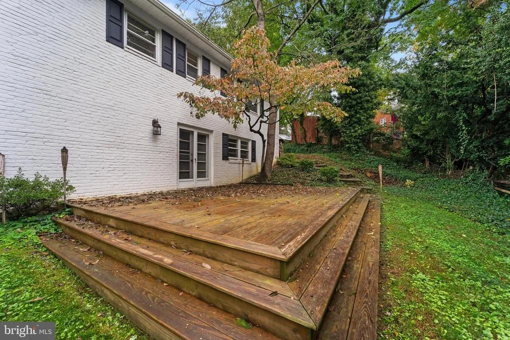 Photo of 10610 KINLOCH ROAD