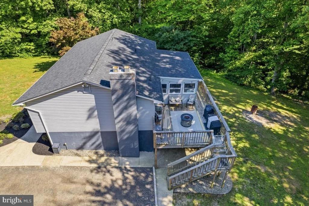 Photo of 1610 AVERY ROAD