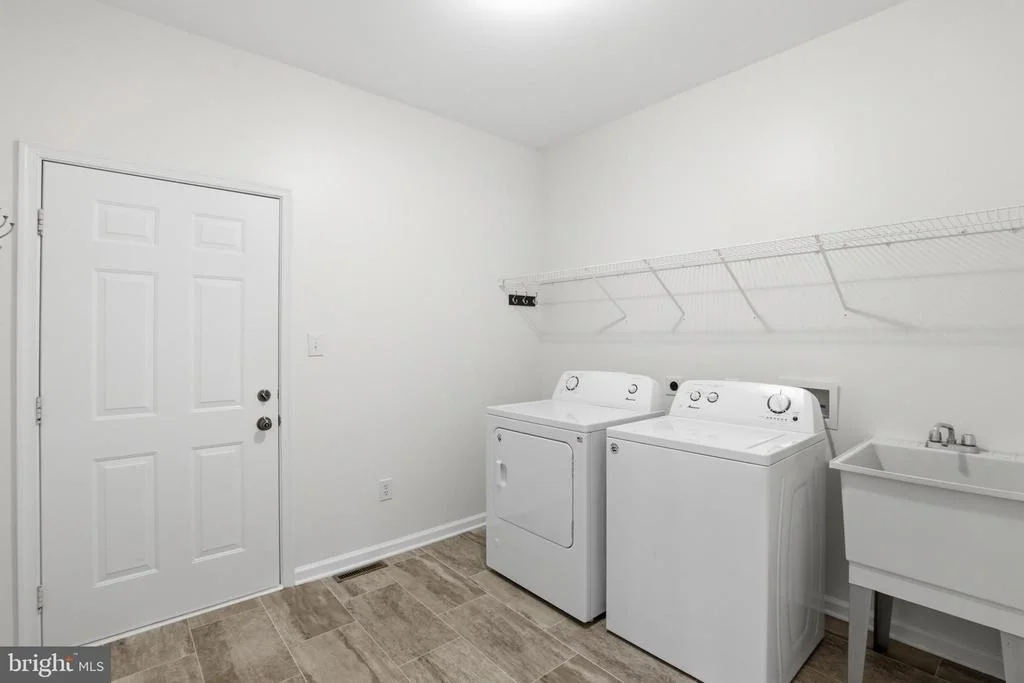 Photo of 5 OBSIDIAN WAY