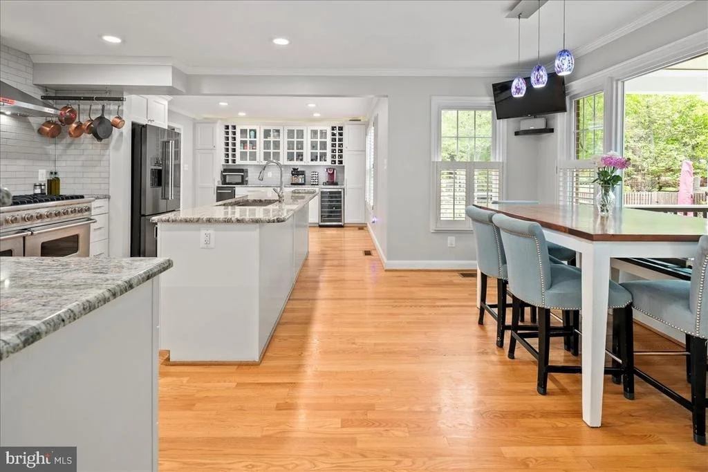 Photo of 9426 MOUNT VERNON CIRCLE