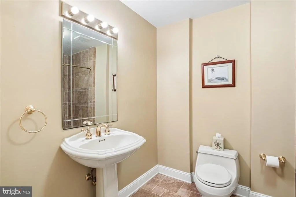 Photo of 899 LINGANORE DRIVE
