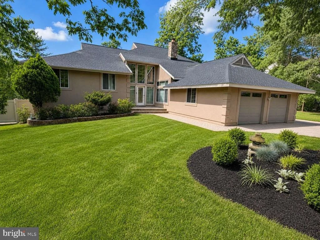 Photo of 13 ROLLINGWOOD DRIVE