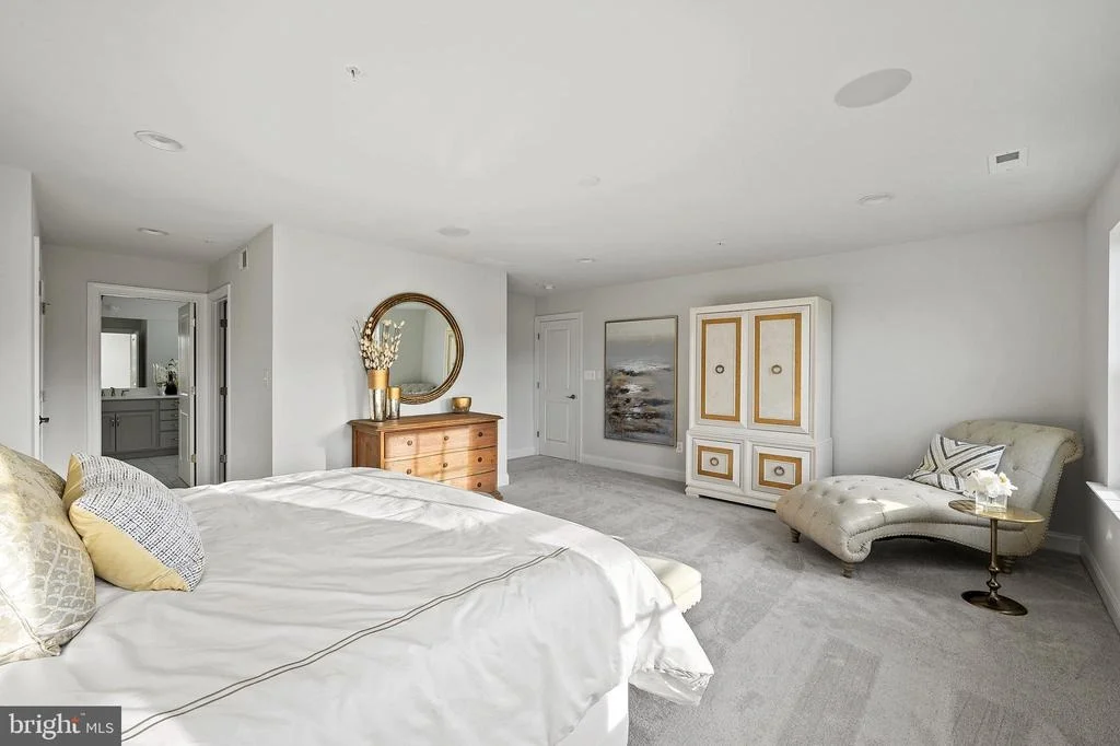 Photo of 10417 LESLIE DRIVE