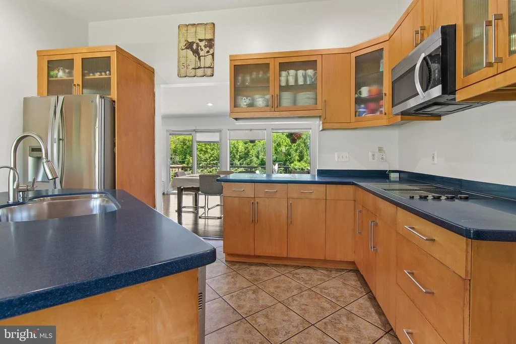 Photo of 6105 IVYMOUNT ROAD