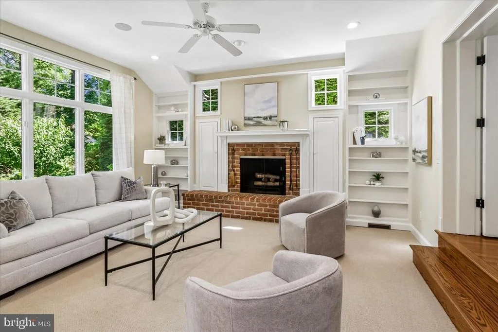 Photo of 3202 PICKWICK LANE
