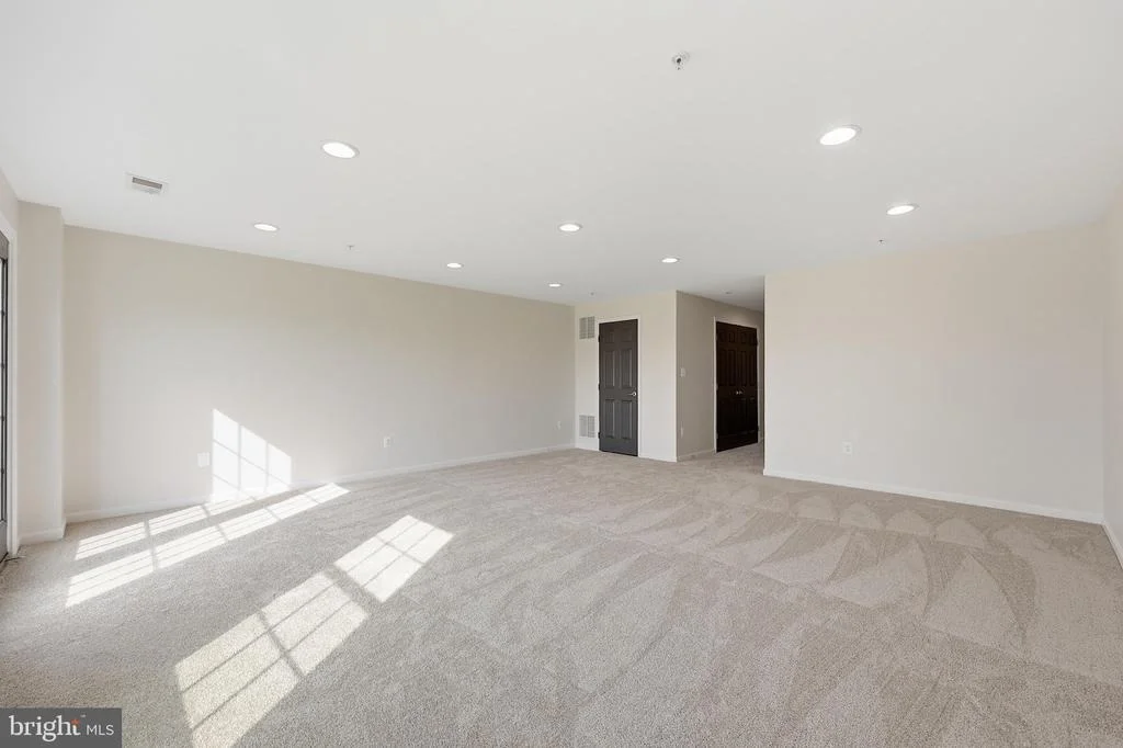 Photo of 2075 SPRING RUN CIRCLE