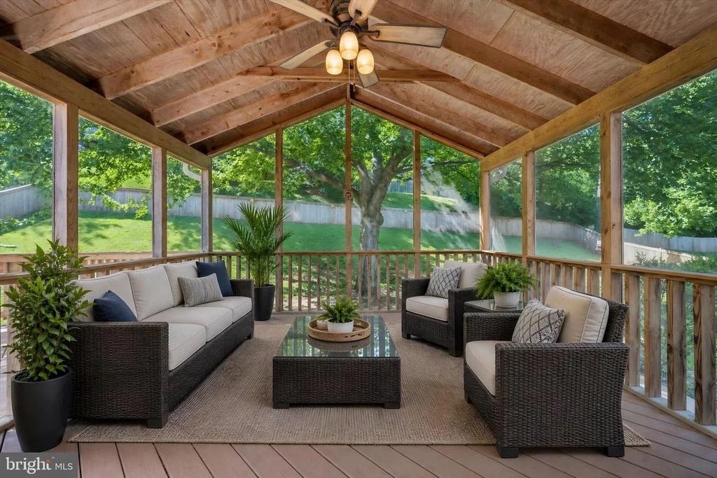 Photo of 6396 DEVONSHIRE LANE