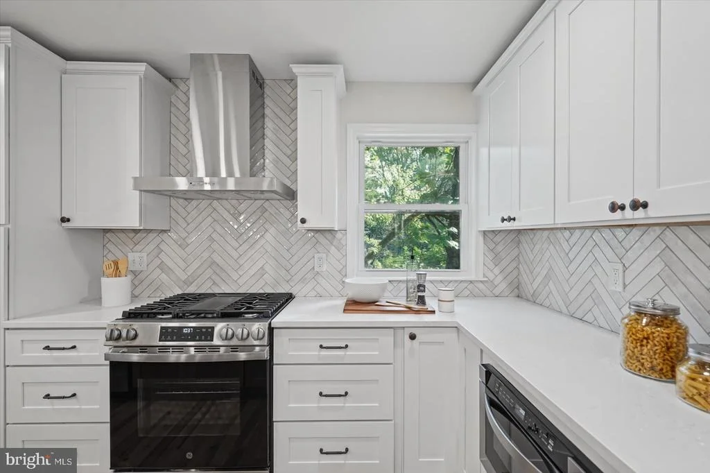 Photo of 101 DELFORD AVENUE