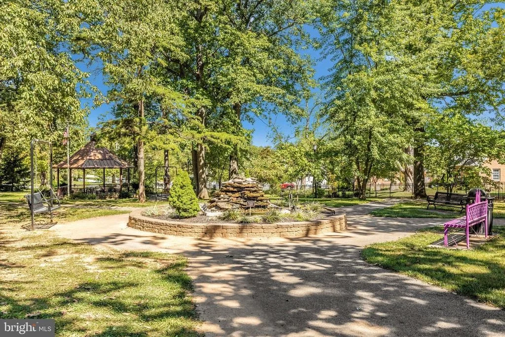 Photo of 1007 PARADE LANE