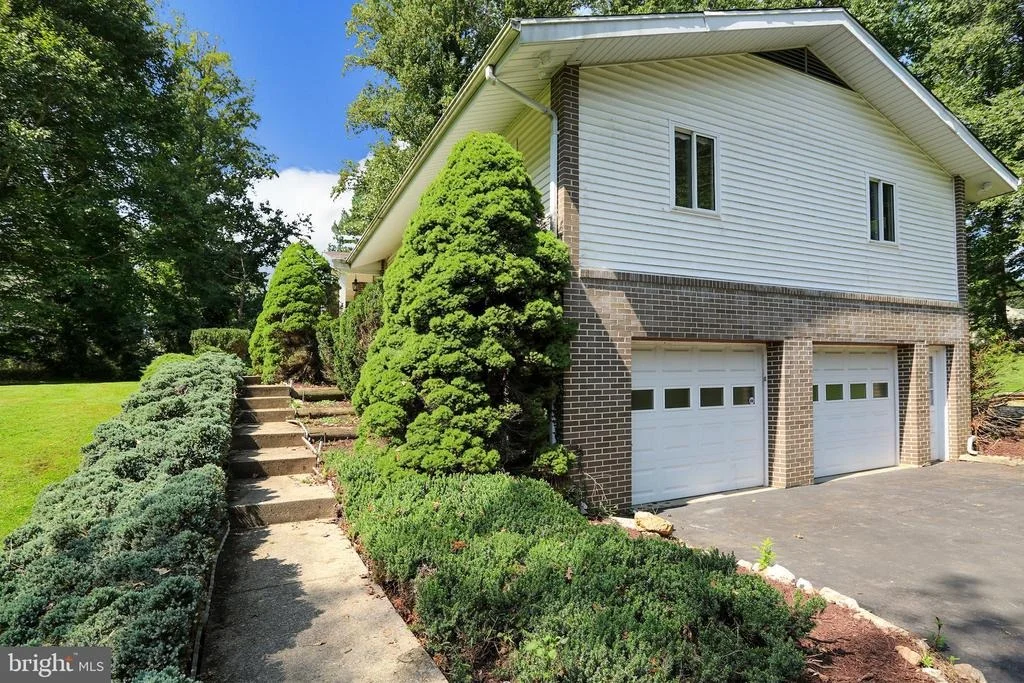 Photo of 2117 DRURY ROAD