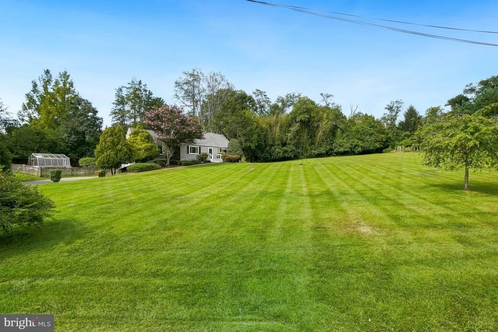 Photo of 15400 LAYHILL ROAD
