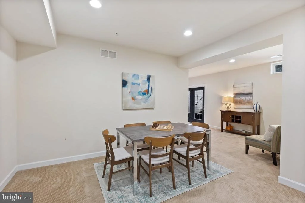 Photo of 14517 HIGHBURY LANE