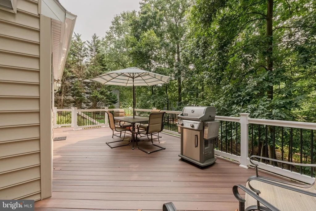 Photo of 10922 SHADOW LANE