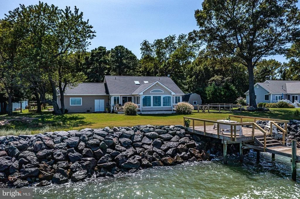 Photo of 976 BRAMMER DRIVE