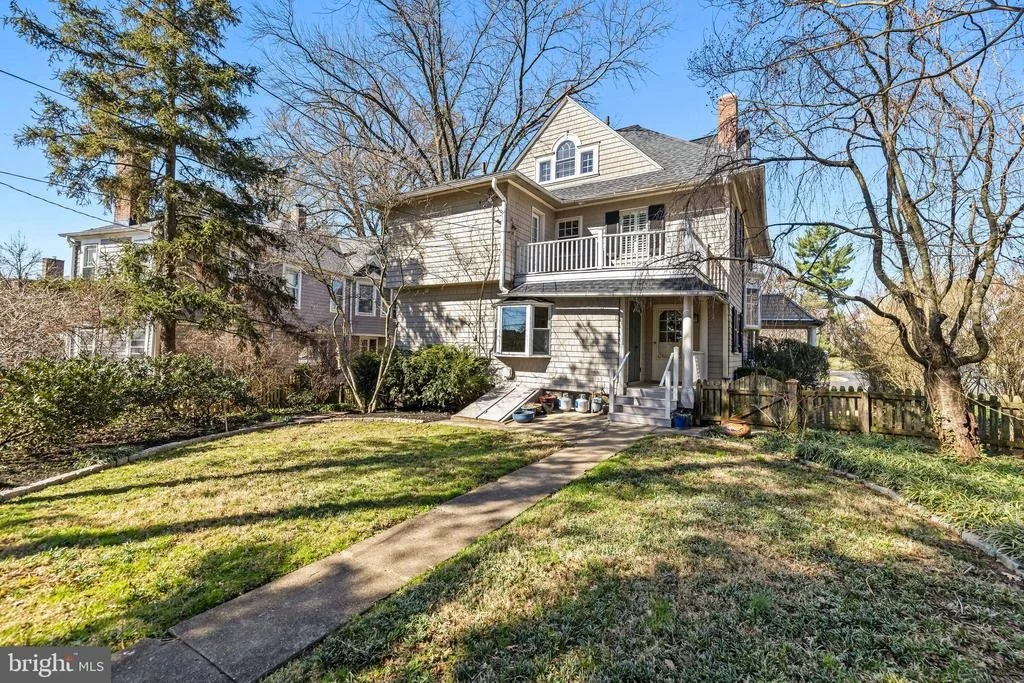Photo of 225 HAWTHORNE ROAD
