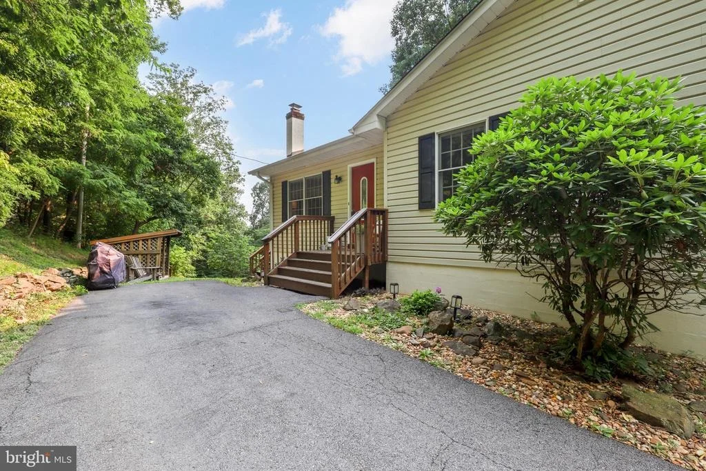 Photo of 1336 GRANNY SMITH ROAD