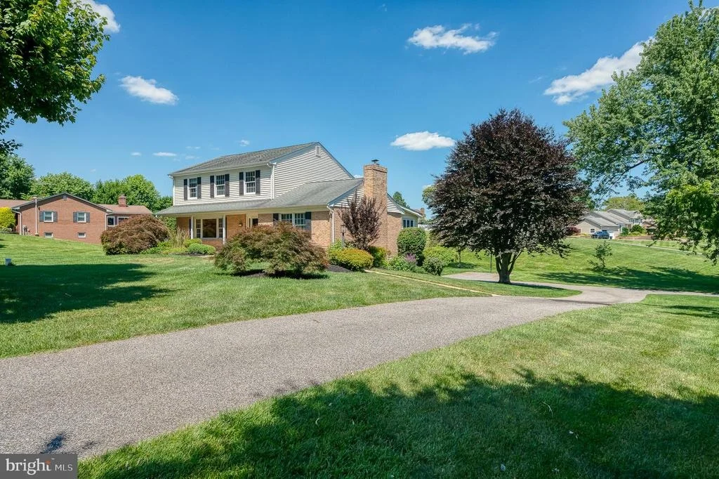 Photo of 2405 CLARET DRIVE