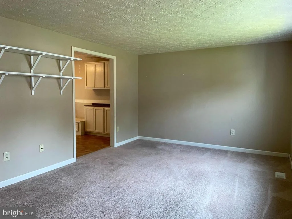 Photo of 1588 CAREY PLACE