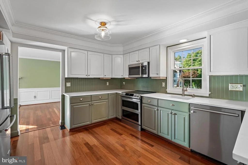 Photo of 6 BENTLEY DRIVE