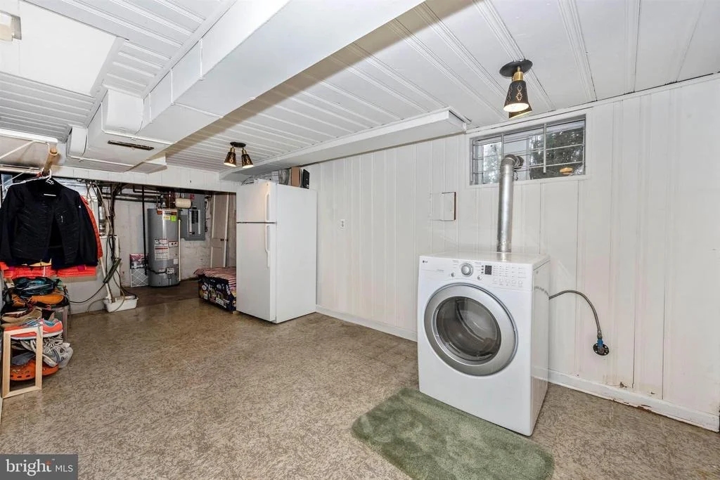 Photo of 1101 ROSWELL DRIVE