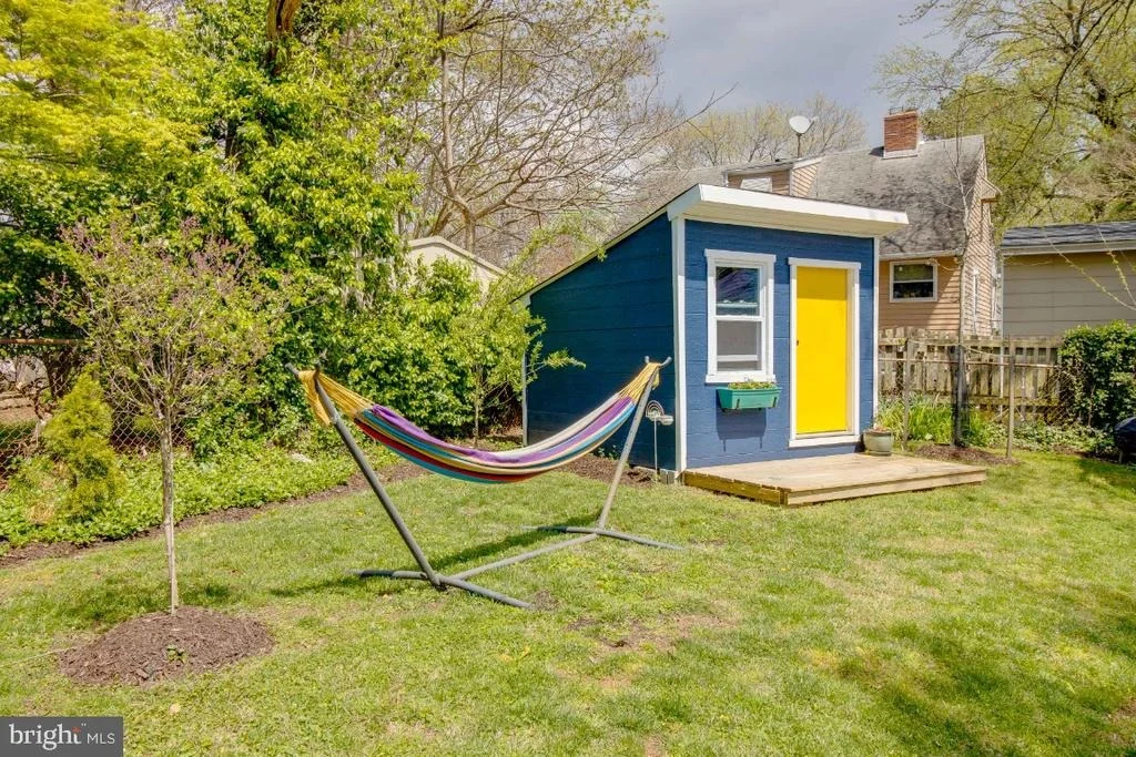 Photo of 903 ROBIN ROAD
